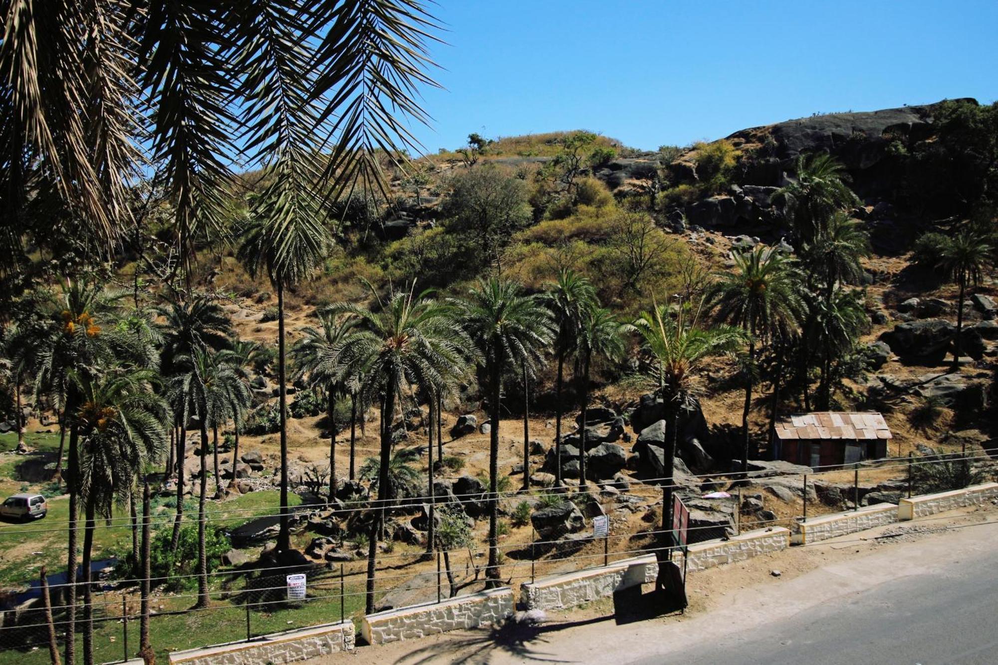 Eminence - Palm Residency Hotel Mount Abu Exterior photo